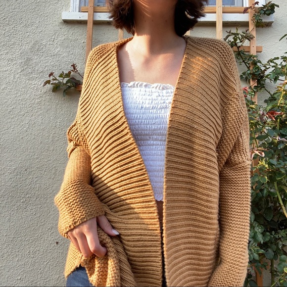 Tobi Oversized Cardigan - Picture 2 of 6